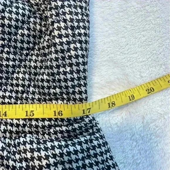 NWT WHBM Quilted Vest Peplum Color Digi Houndstooth Black/white SIZE M - Picture 7 of 11